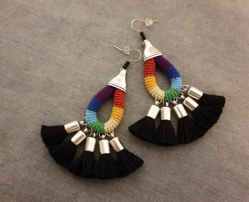 Rainbow Chakra Black Tassel Earrings Colorful Festival Jewelry - 耳环/耳夹 - 绣线 多色