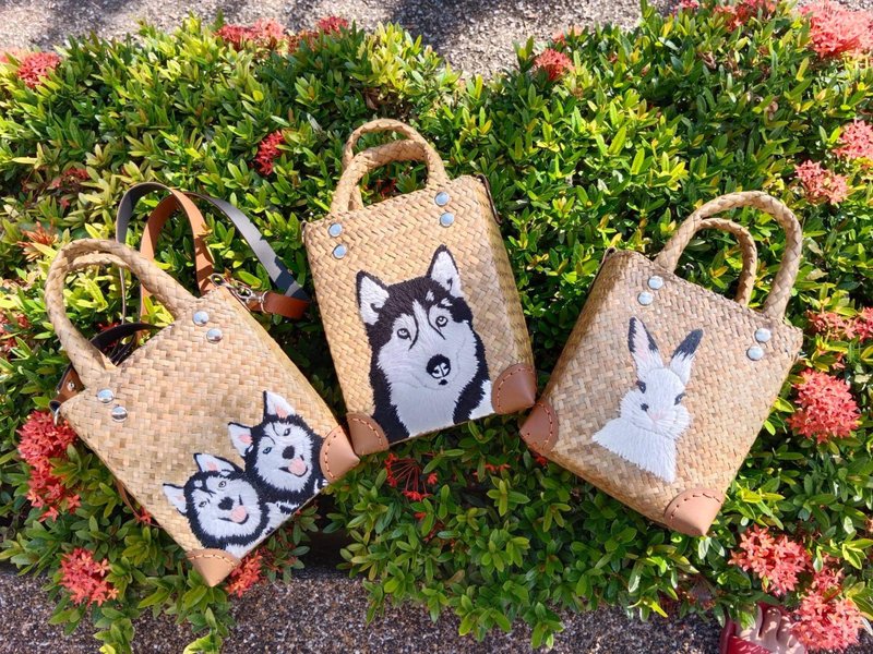 Hand-embroidered krajood bag, embroidered pattern as ordered. - 手提包/手提袋 - 其他材质 