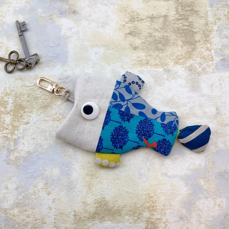 鱼鱼出动—铺棉钥匙包 - 钥匙链/钥匙包 - 棉．麻 