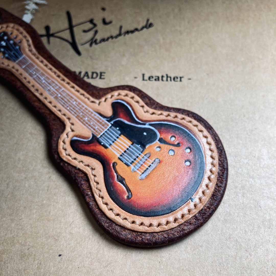 吉他皮雕钥匙圈/EnjoyYourLife/Guitar/可敲定制英文名/手绘乐器 - 订制画像 - 真皮 多色