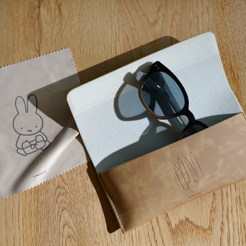 【Pinkoi x miffy】限量款 成人威灵顿框墨镜-miffy latte brown - 眼镜/眼镜框 - 其他材质 咖啡色