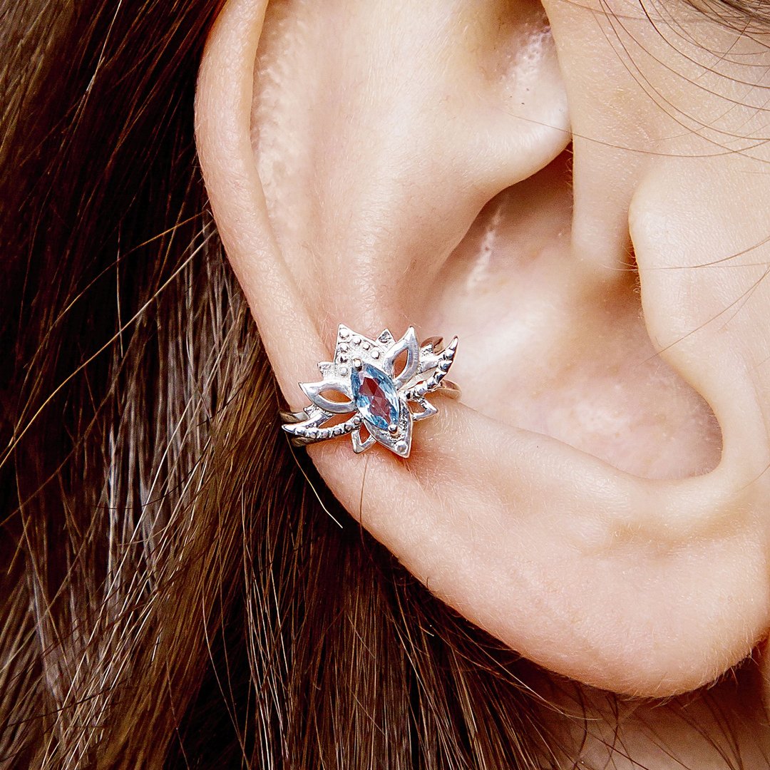 Lotus flower ear cuff silver, Lotus earring - 耳环/耳夹 - 纯银 银色
