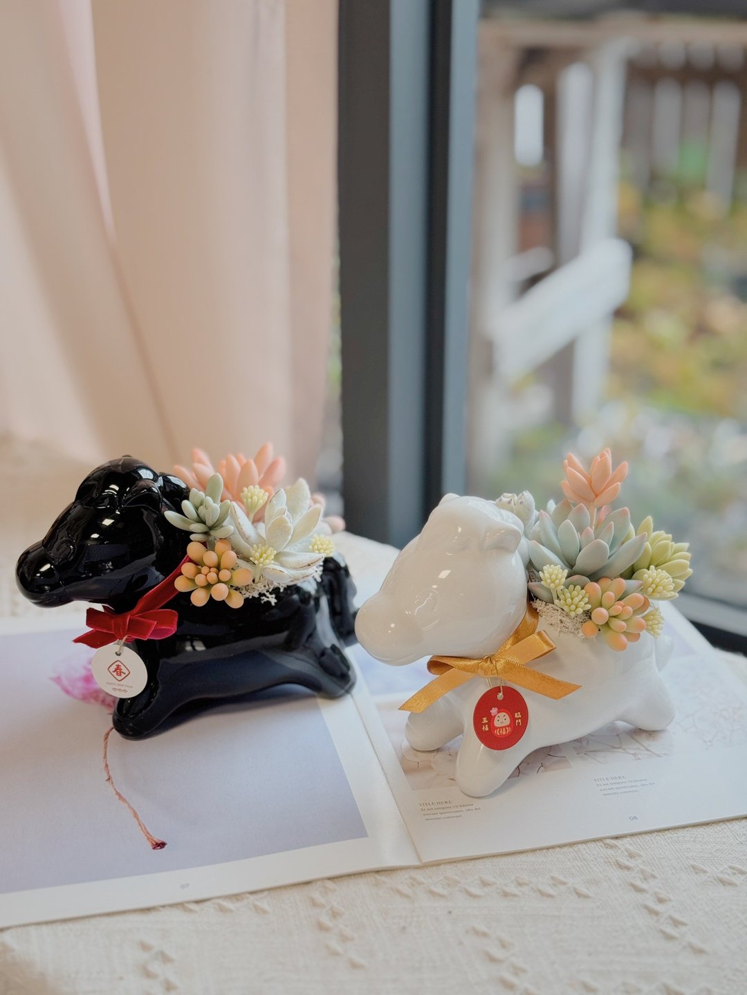 【快速出货】陪妳奔驰・小马陶瓷黏土多肉盆 (黑/白两色) 附提袋 - 摆饰 - 粘土 多色