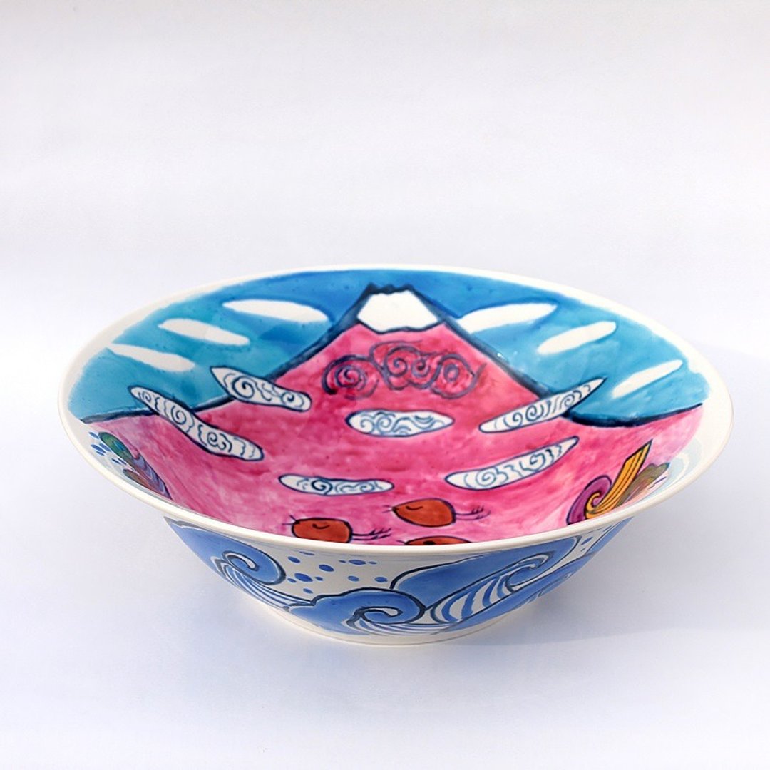 Waves and staggers and a large bowl of red Fuji - 浅碟/小碟子 - 瓷 多色