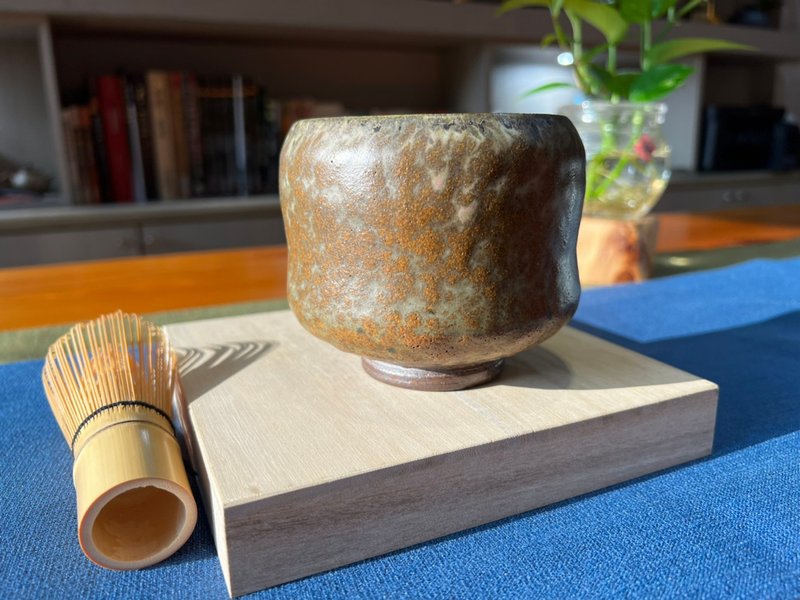 台湾陶艺大师苏秉康 - 虎皮乐烧茶碗(包窑作品) - 碗 - 陶 咖啡色