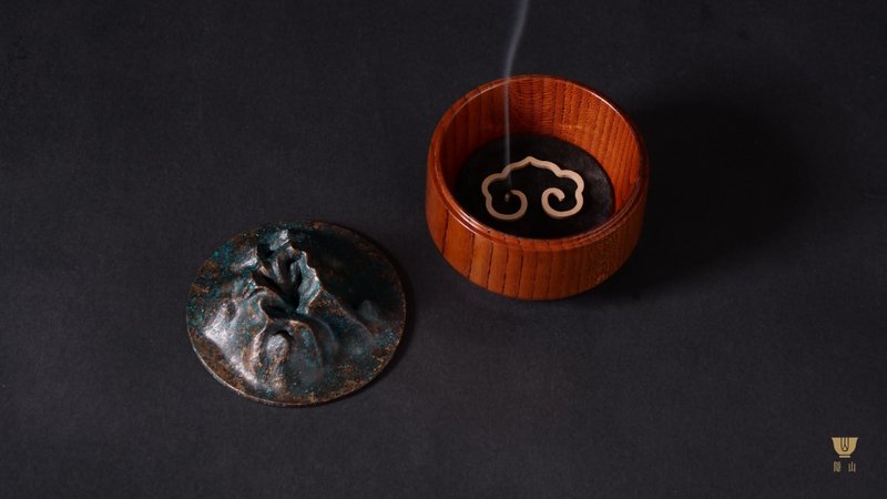 【岭 III】香炉 | 隐山 | 博山炉 | 卧香 | 盘香 | 日本榉| 红铜 - 香薰/精油/线香 - 铜/黄铜 绿色
