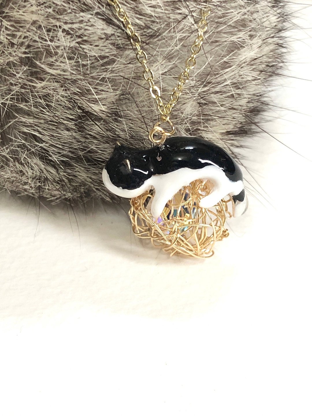 玩毛线球的立体小猫项链 - 项链 - 其他金属 白色