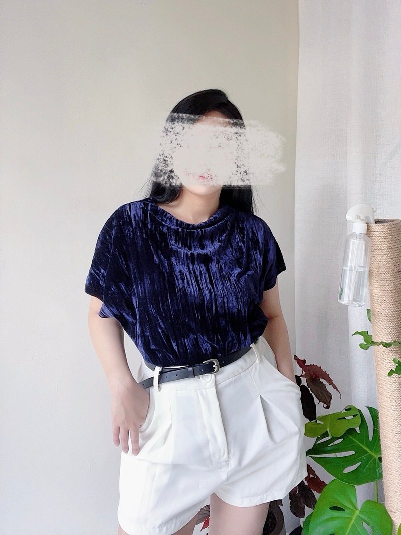 深海蓝色素面压纹 亮面贵气光泽薄料上衣衬衫背心T-shirt T恤 - 女装背心 - 聚酯纤维 蓝色