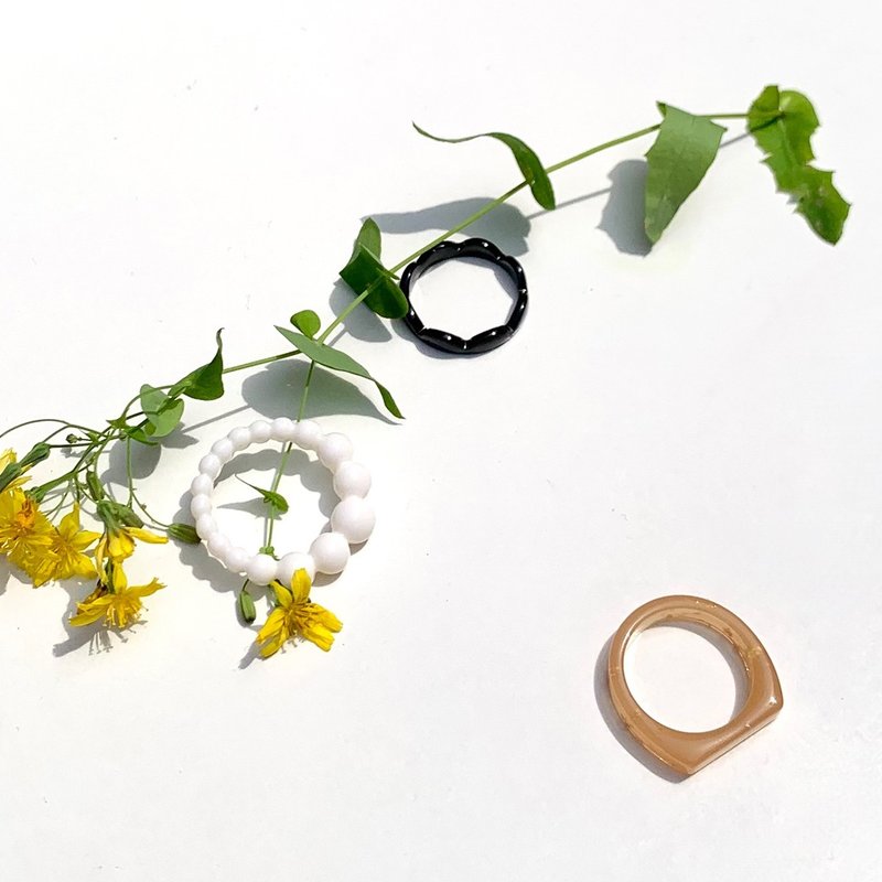 大地色系列压克力戒指组 Beige Series Ring Set - 戒指 - 压克力 咖啡色