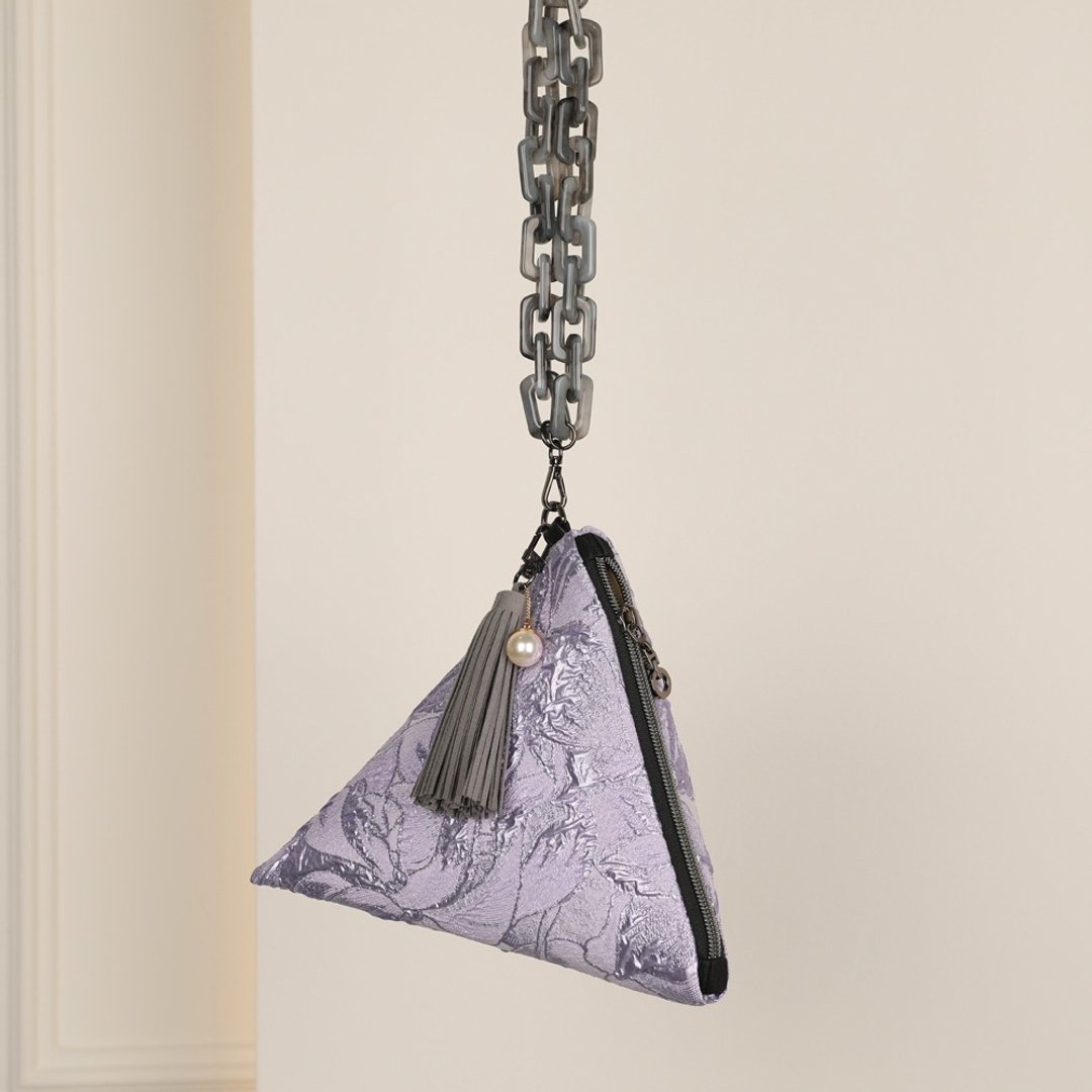 Murasaki no ame triangular pouch bag - 化妆包/杂物包 - 其他材质 紫色