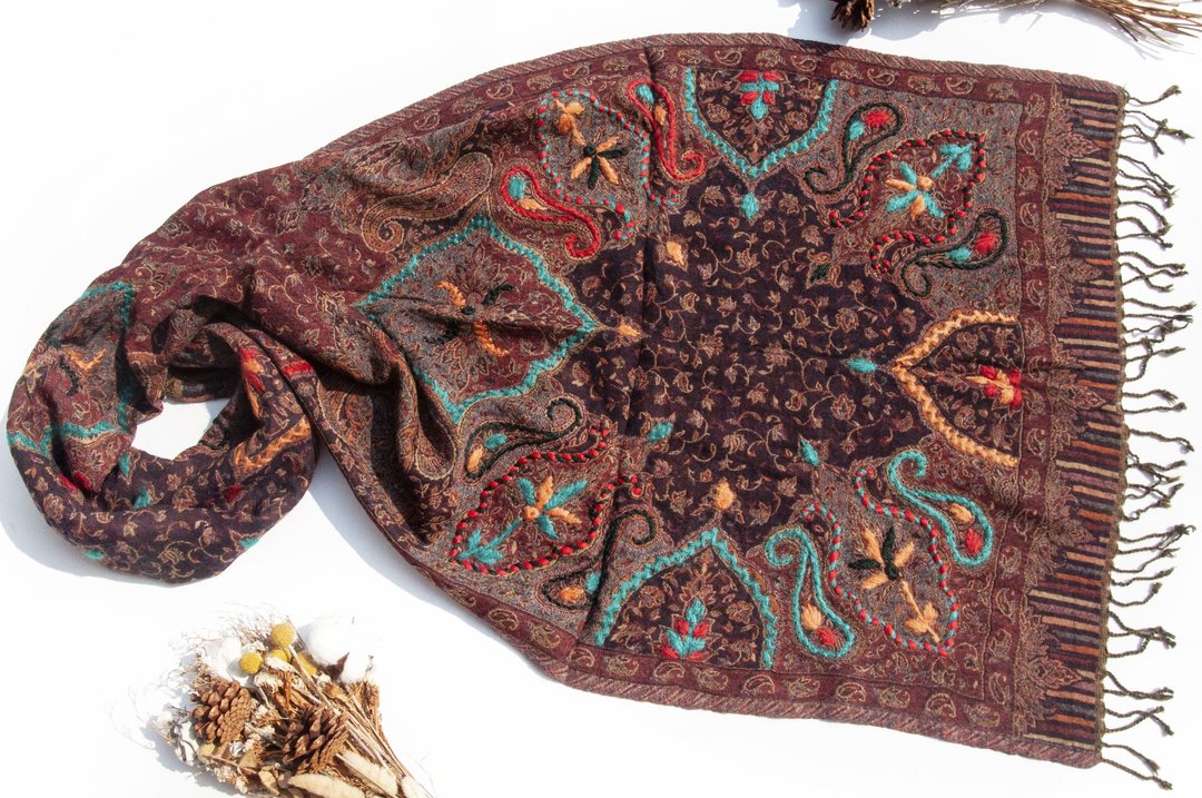 喀什米尔 Cashmere/水煮羊毛披肩/针织围巾/刺绣围巾/羊绒披巾 - 花 - 围巾/披肩 - 羊毛 多色