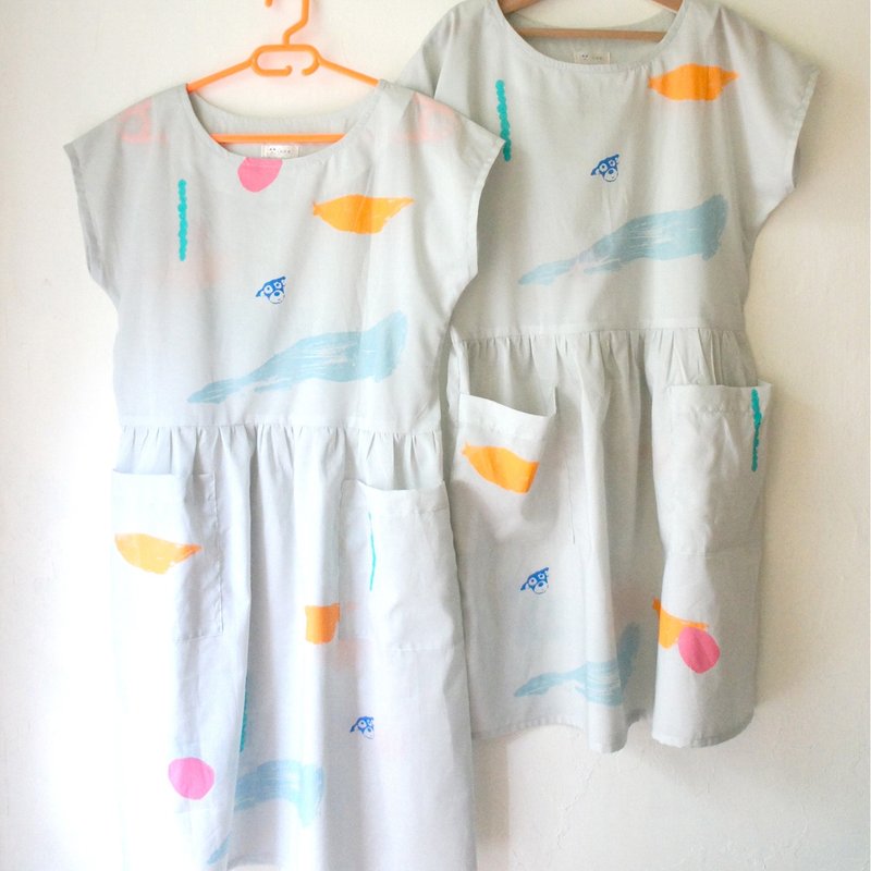 薄薄细棉灰色海浪、小狗、一抹颜色口袋洋装/ - 洋装/连衣裙 - 棉．麻 灰色