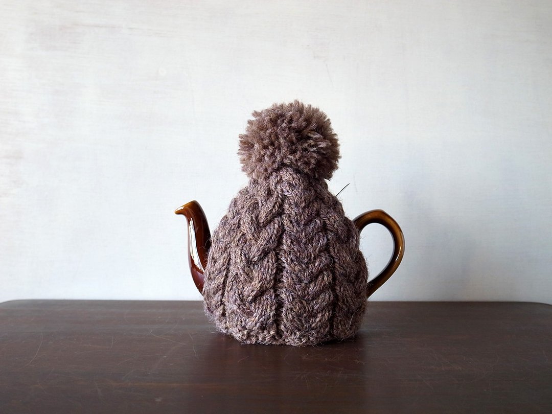麻花纹毛球针织保暖茶壶套・棕色 tea-cosy - 茶具/茶杯 - 羊毛 咖啡色