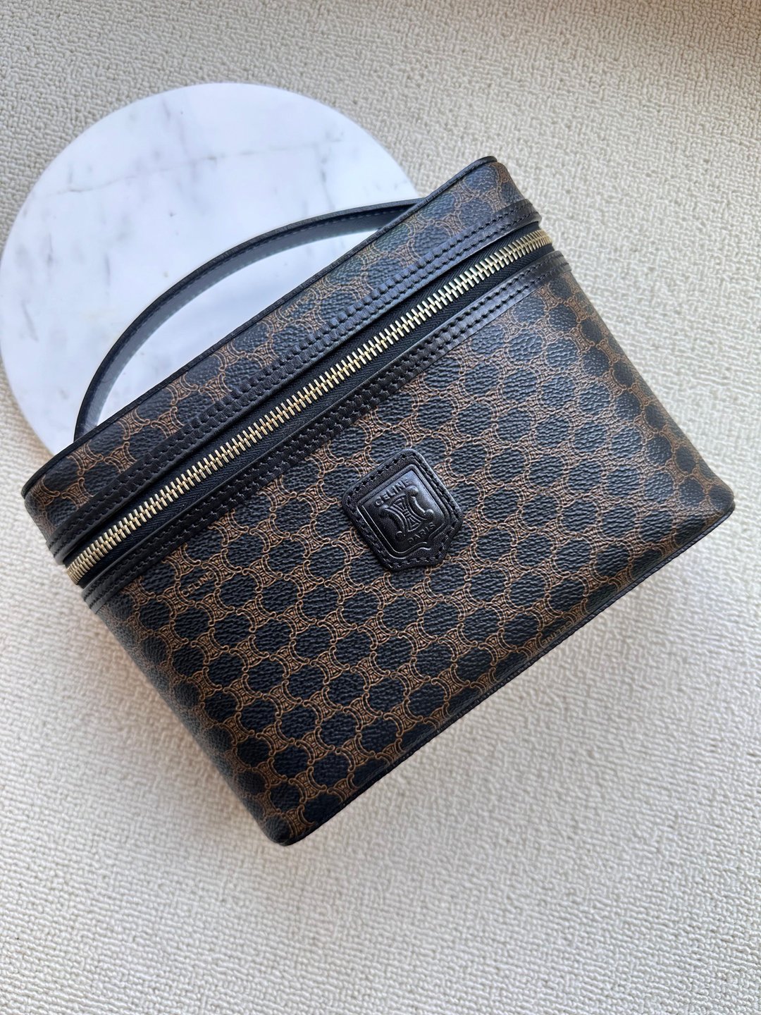 中古包 Celine Vintage 中古黑色老花盒子包 - 手提包/手提袋 - 防水材质 黑色