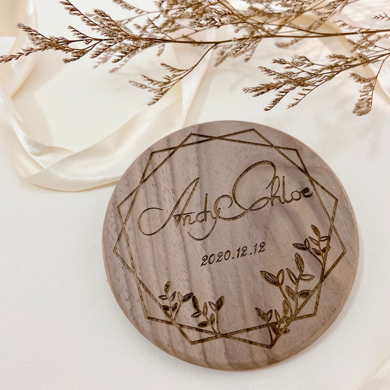 【婚礼定制化】MagWalnut LED胡桃木15W无线充电器 (定制化雷雕) - 数码小物 - 木头 咖啡色