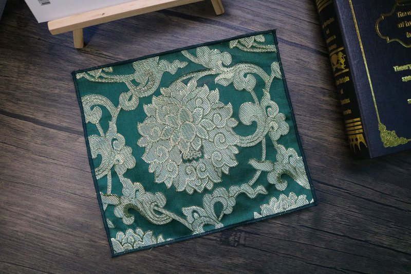 綠色花卉錦緞口袋巾/紳士裝古典風手帕巾 - 手帕/方巾 - 丝．绢 绿色