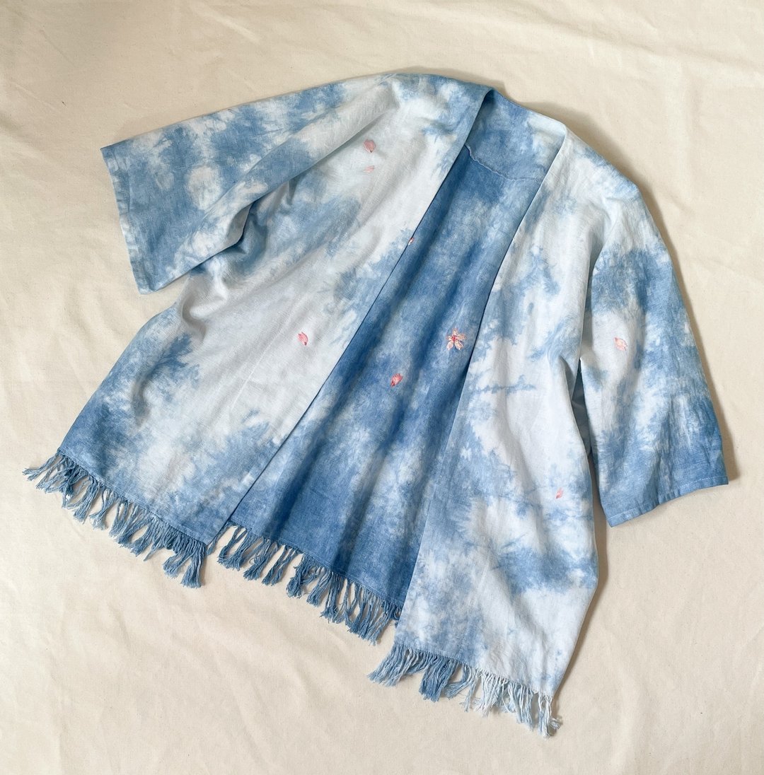 日本制 手染 蓝染 樱花刺绣 和服式罩衫 Haori aizome japanblue Shibori dyed Sakura Embroidery - 中性连帽卫衣/T 恤 - 棉 蓝色