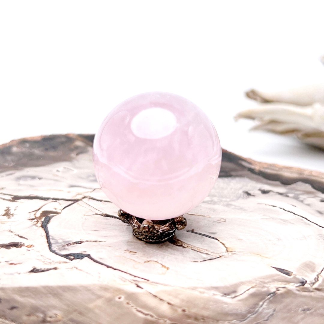 花果。水晶球 人缘 桃花 疗愈 l 星光粉晶球 有矿坑 福利品 l - 摆饰 - 水晶 粉红色
