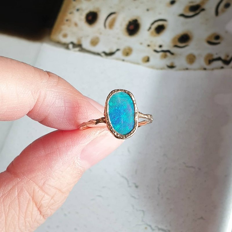 Australian opal in genuine 9k gold setting - 戒指 - 半宝石 蓝色
