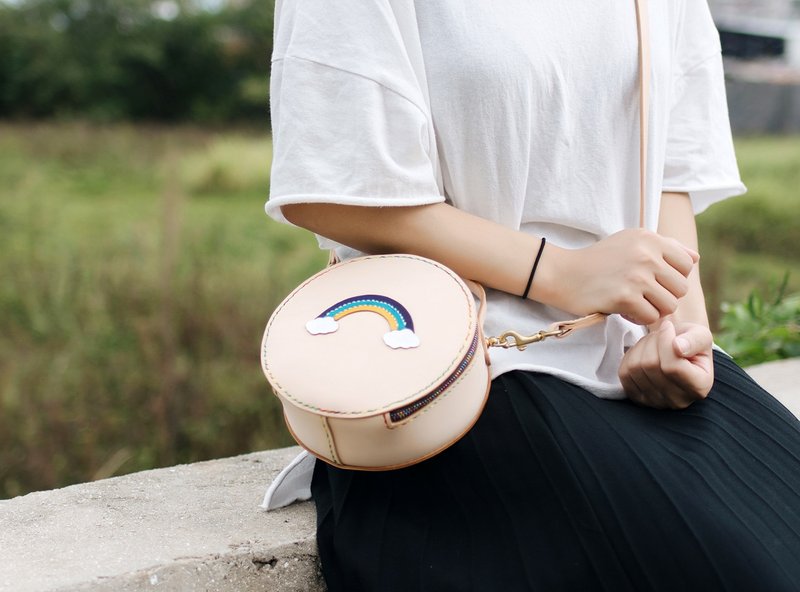 【切线派】★彩虹笑脸★手工小圆包挎包真皮女士肩背包 可手提 - 侧背包/斜挎包 - 真皮 白色