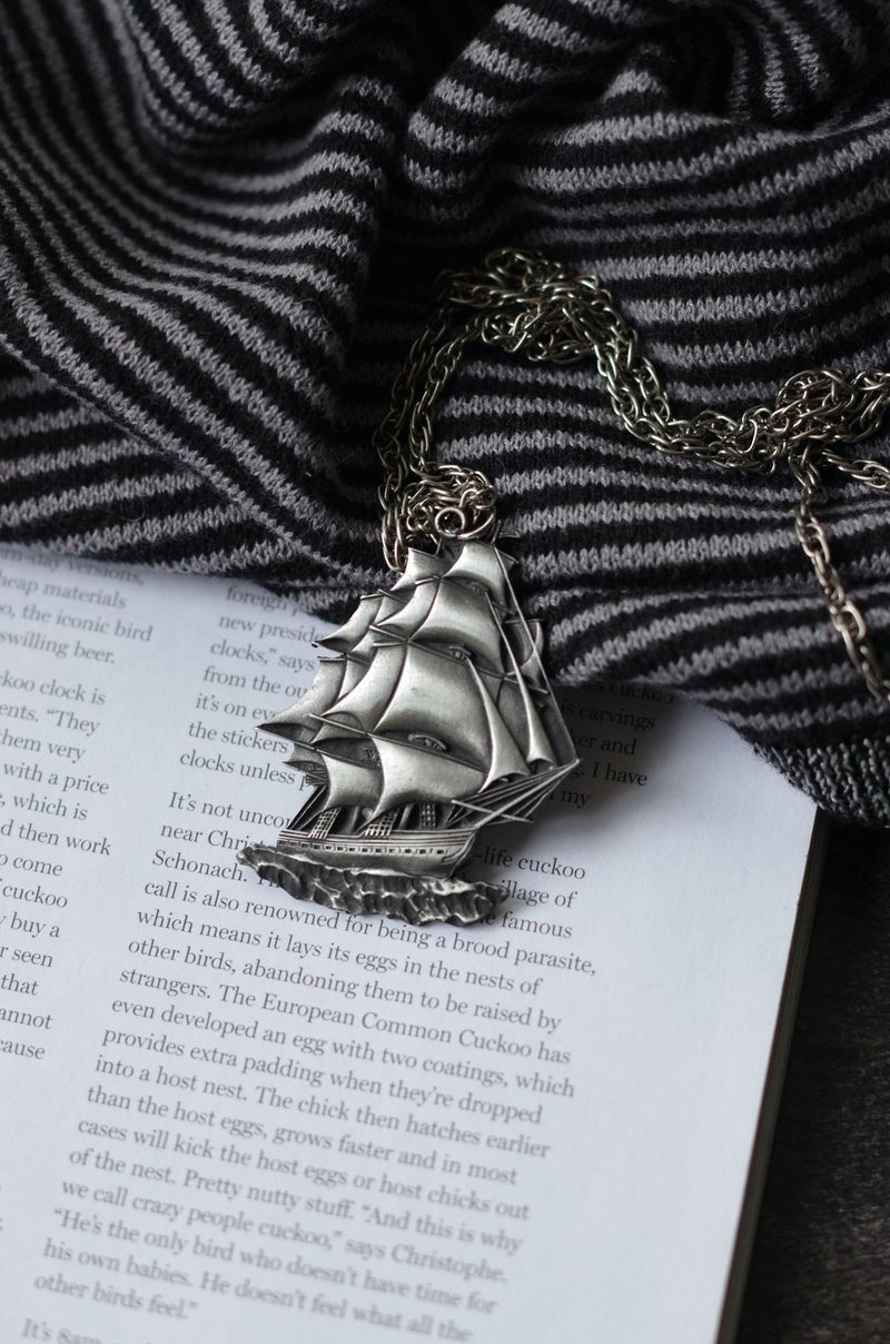 Vintage古董银色1976白镴船项链 n66 - 项链 - 其他金属 银色