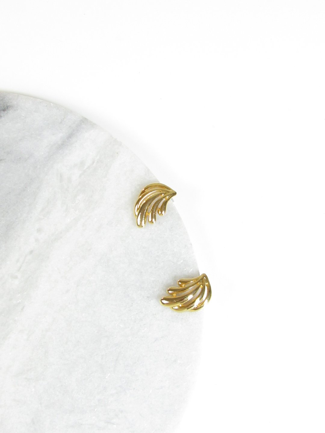 Vintage Feather 14K Gold Filled Stud Earrings - 耳环/耳夹 - 贵金属 金色