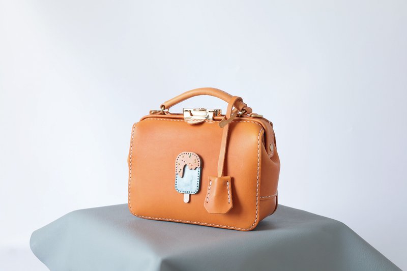 【超强订制】342种组合任你搭 客选图案 × 压字 × 人气口金包 - 侧背包/斜挎包 - 真皮 橘色