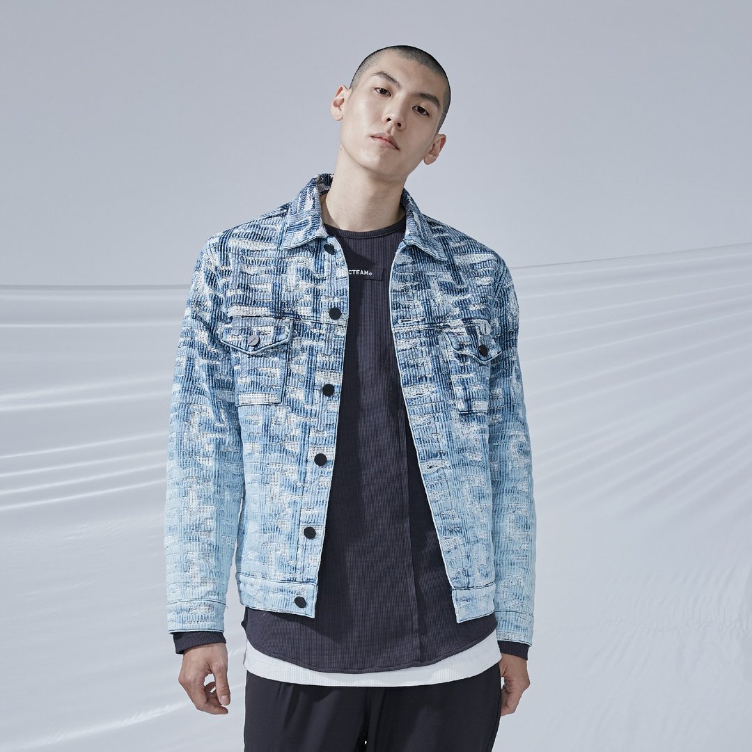 DYCTEAM - Cross Pattern Jacquard Jacket丹宁缇花水洗渐层外套 - 男装外套 - 棉 蓝色