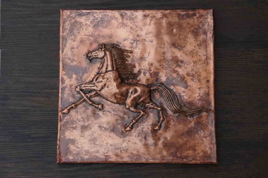 手工錾刻浮雕马到功成装饰画紫铜咖啡馆复古壁画背景墙玄关小挂画 - 海报/装饰画/版画 - 铜/黄铜 