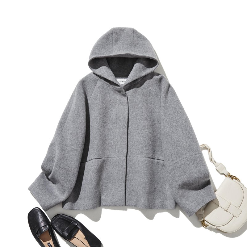 为您的冬季穿搭增添一份可靠的选择：连帽半长大衣｜短版大衣｜灰色｜251011-2 - 女装休闲/机能外套 - 羊毛 灰色