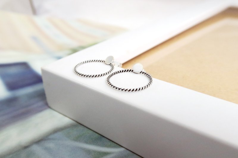 耳环 圆锆黑麻花圈 纯银耳环可拆成前后配戴-ART64 - 耳环/耳夹 - 纯银 银色