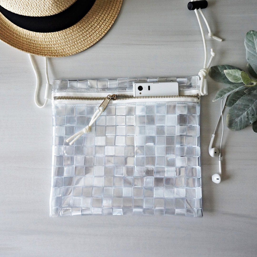 Small size glitter tile transparent vinyl bag shoulder bag - 侧背包/斜挎包 - 防水材质 透明