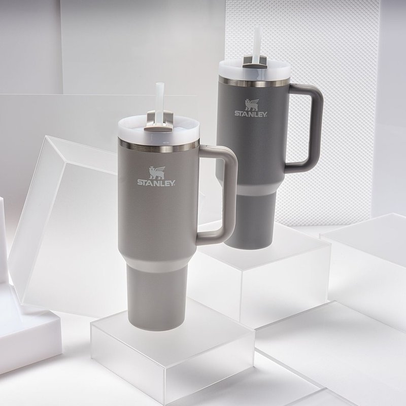 STANLEY 冒险系列 吸管随手杯2.0 1.18L / 太空灰 - 保温瓶/保温杯 - 不锈钢 