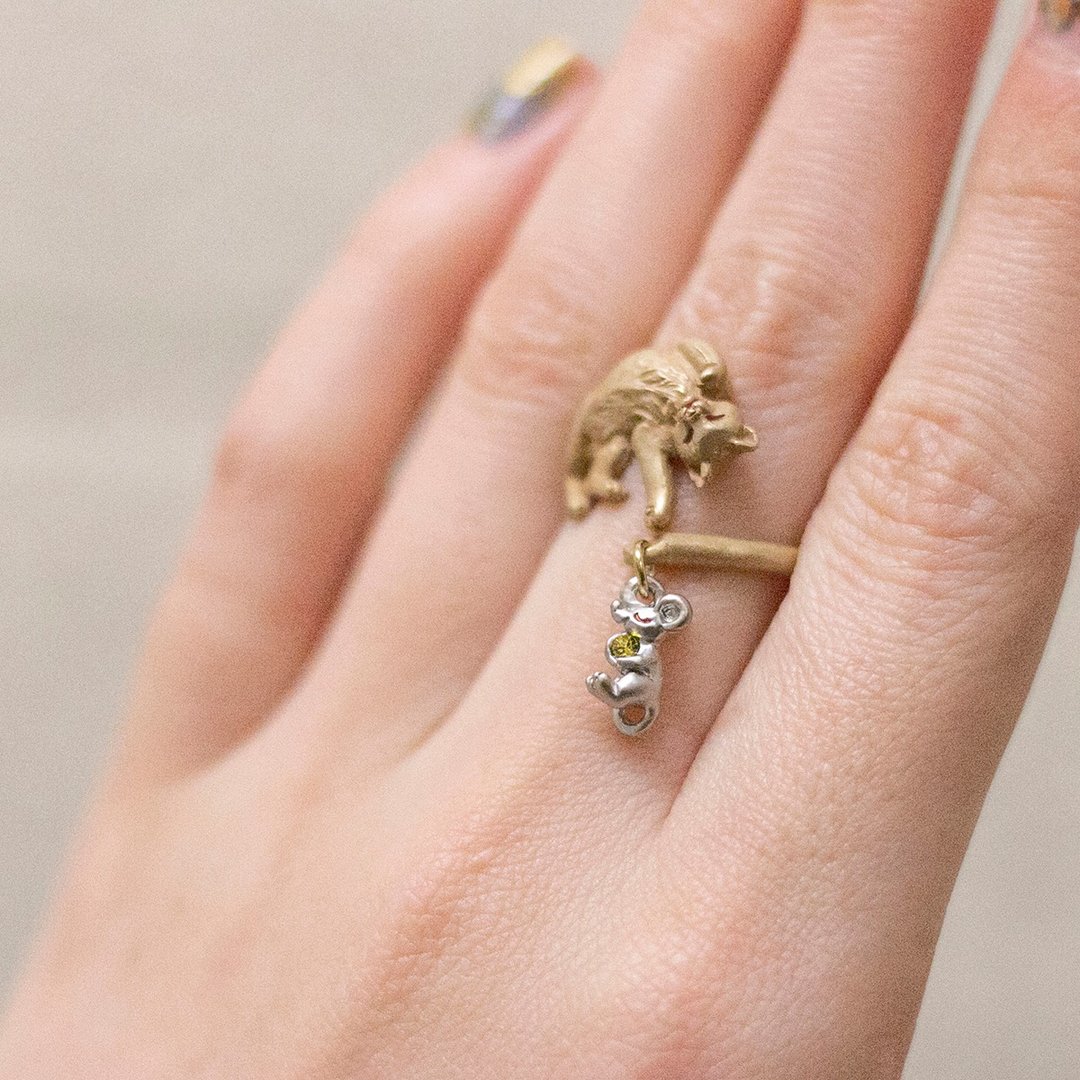 Ring Sleeping Cat RN192 while the cat sleeps - 戒指 - 其他金属 金色