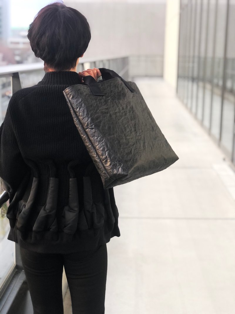 【东京直送】特殊机能环保托特包 black / M 手工制作 - 手提包/手提袋 - 防水材质 银色