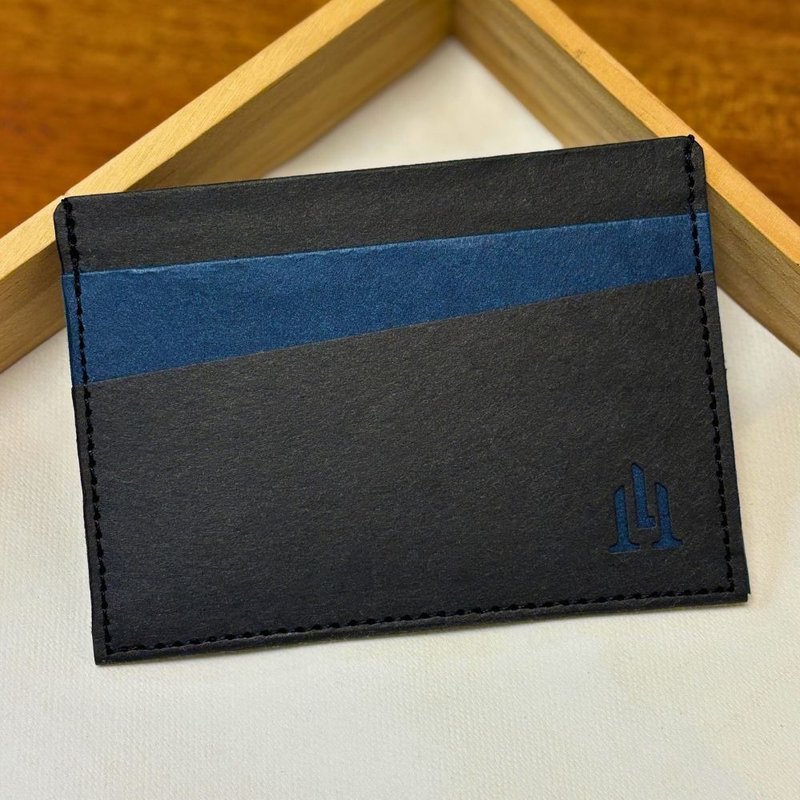 多功能纸革卡夹 绅士黑蓝 五个卡层 绿色时尚 天然纤维 职人手作 - 皮夹/钱包 - 环保材料 