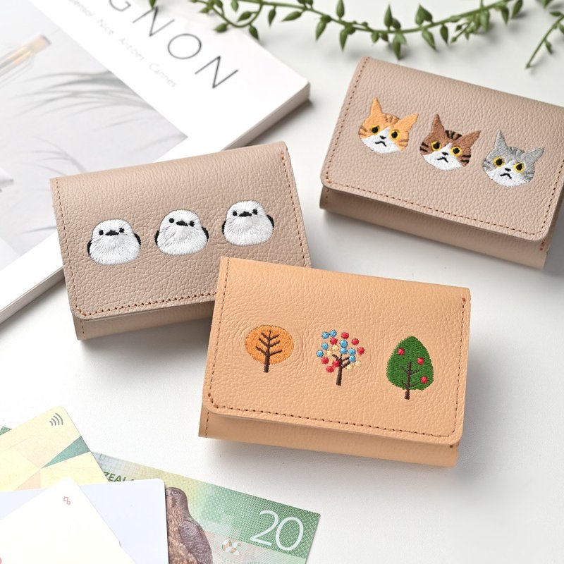 简约 三折钱包 【 缩纹皮革 刺绣 】 迷你钱包 迷你皮夹 随身皮夹 品牌联名 HW47K - 皮夹/钱包 - 真皮 黄色