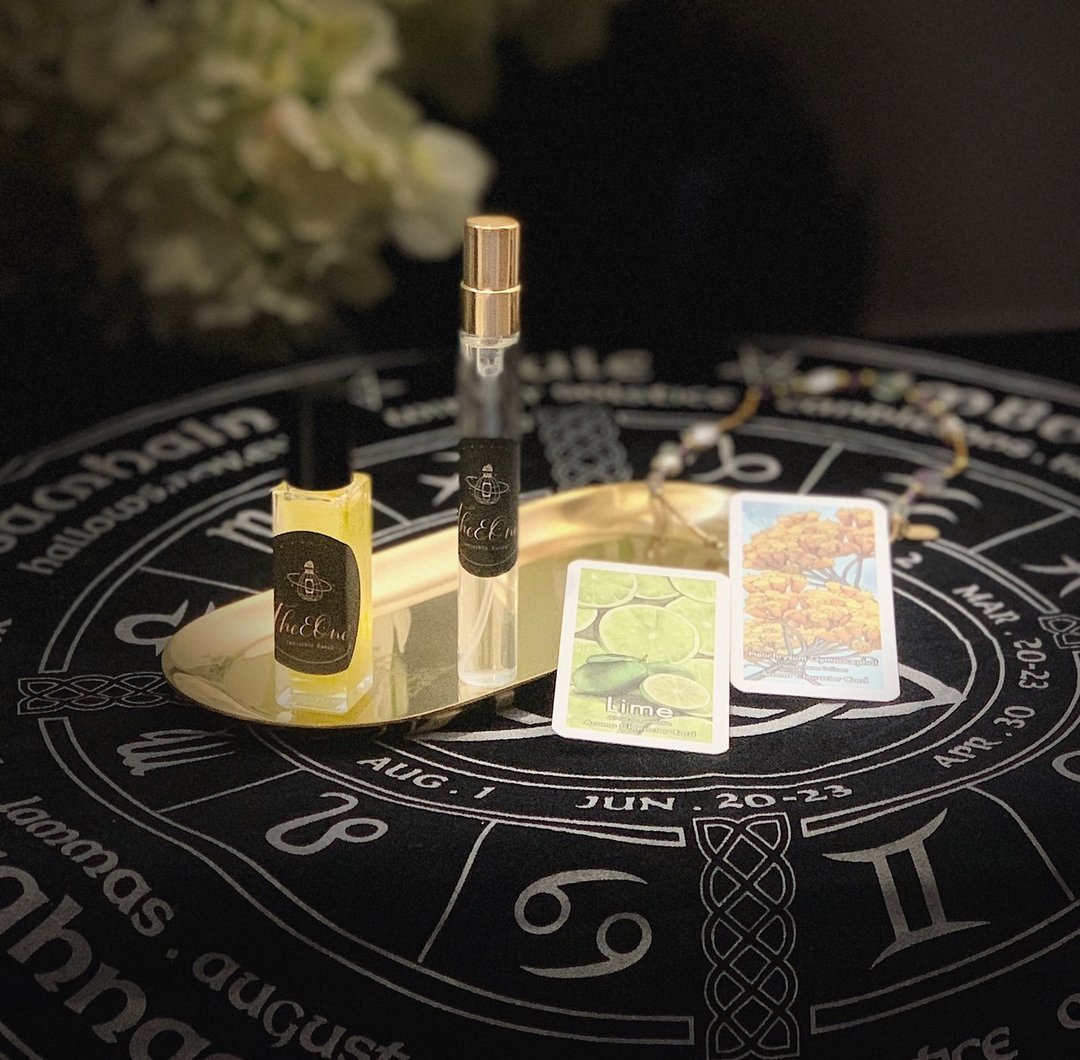 THEEONE调香  植物牌卡占卜【含幸运香水10ml& 专属情绪解方】 - 蜡烛/香氛 - 其他材质 
