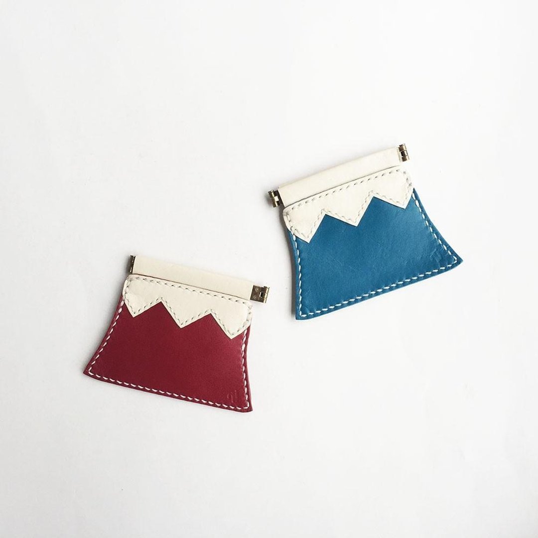 Leather spring of "Mt. Fuji" Aofuji - 化妆包/杂物包 - 真皮 蓝色