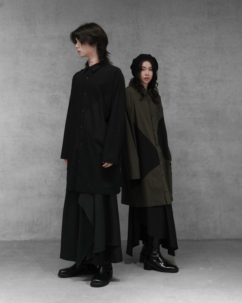 MUKK DESIGN 异材质条纹剪接长版衬衫-黑 - 男装衬衫 - 聚酯纤维 黑色