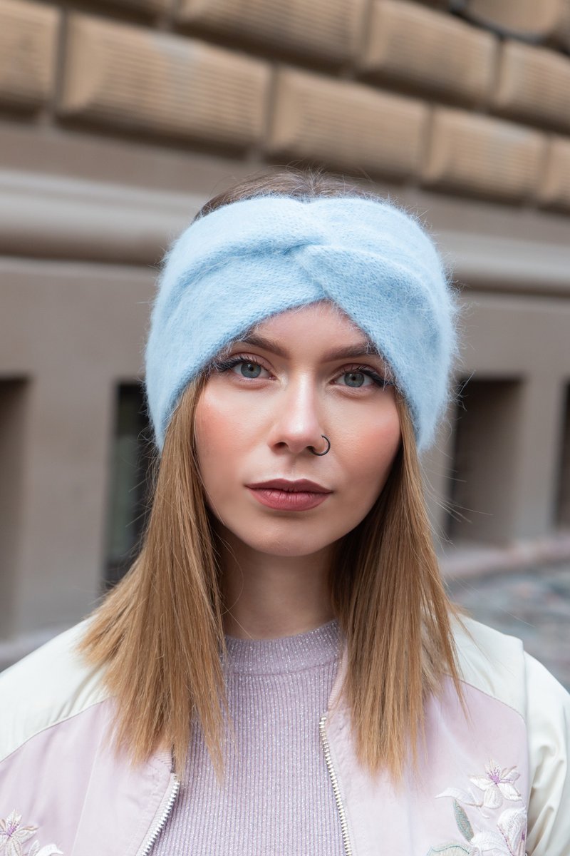 Angora headband Twist fluffy headband Blue knitted ear warmer - 发带/发箍 - 羊毛 蓝色