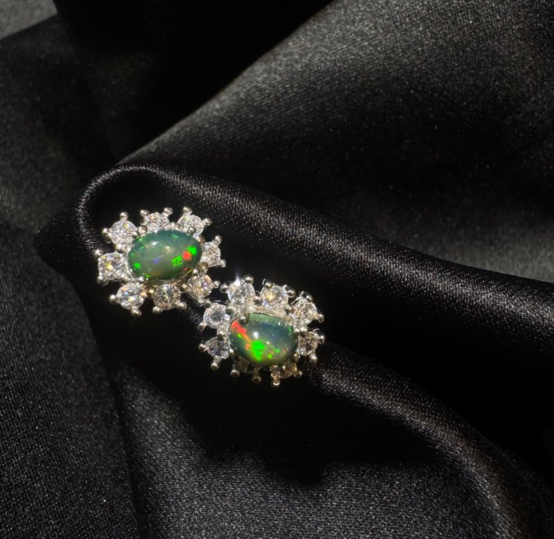 绿野仙踪。 s925纯银 欧泊 耳环 黑欧泊 耳环 耳针 蛋白石 耳环 - 耳环/耳夹 - 半宝石 