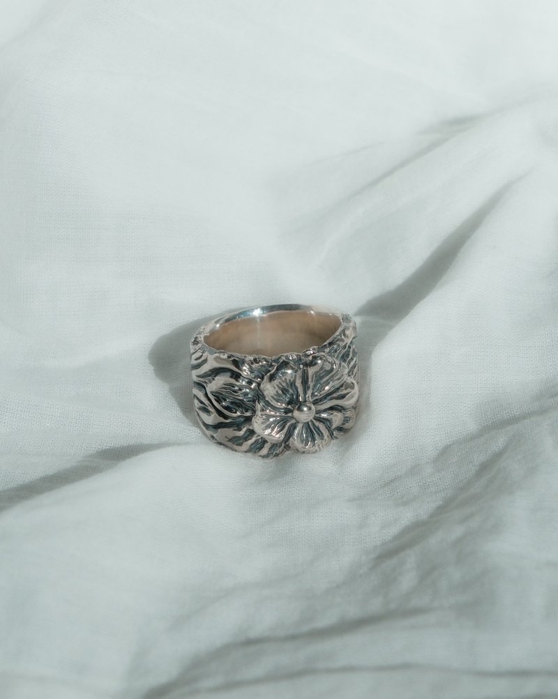 凝花戒指 Still Essence ring - 戒指 - 银 