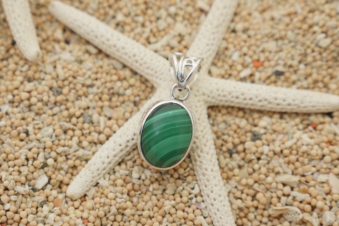 Malachite pendant top - 项链 - 石头 绿色