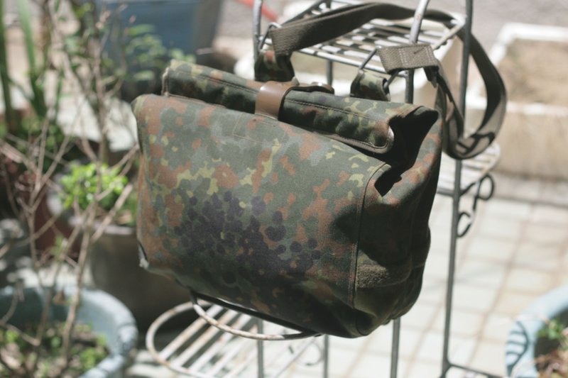 联邦德国国防军_防毒面具包 - 侧背包/斜挎包 - 聚酯纤维 