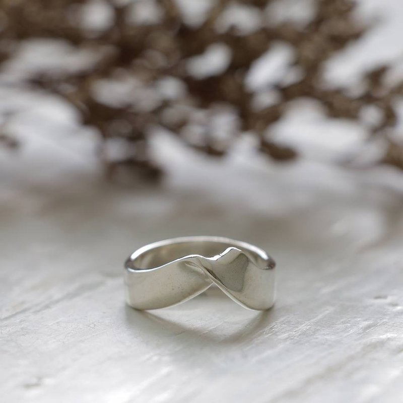 ribbon bow infinity ring statement lady women Girl silver sterling thin modern - 戒指 - 其他金属 银色