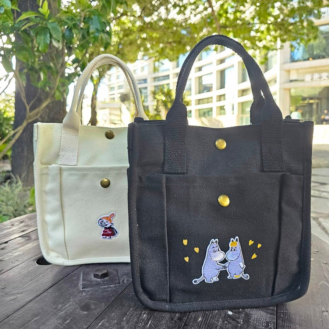 MOOMIN授权 | 斜背小方包 (白/黑) - 侧背包/斜挎包 - 棉 
