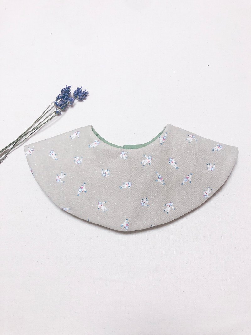 Round Bib Spaceman - 围嘴/口水巾 - 棉．麻 多色