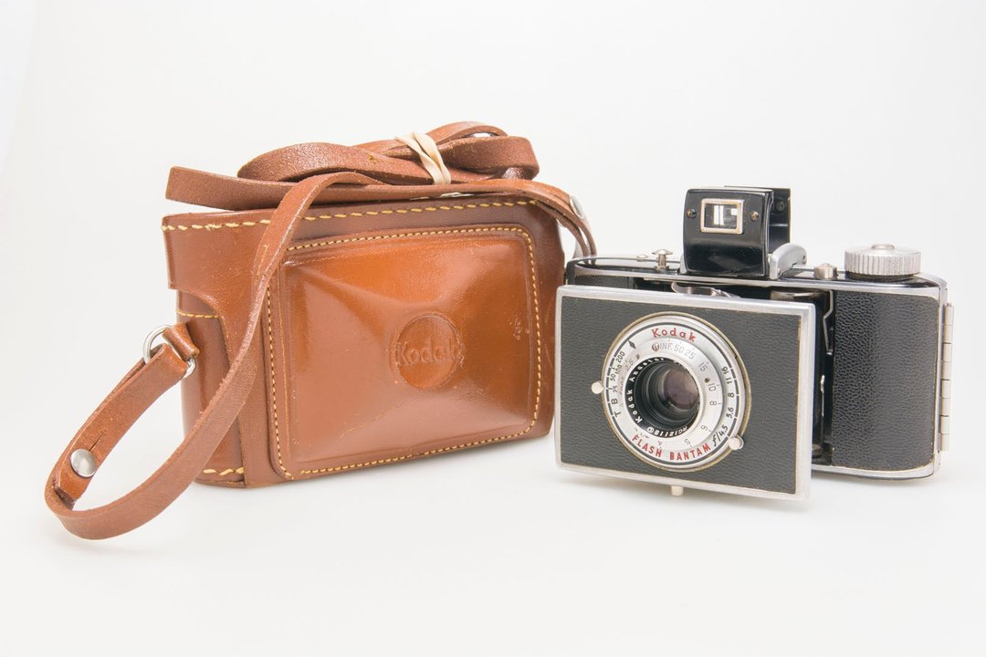 1947-1953 Kodak Flash Bantam 48mm f4.5古董蛇腹相机 - 相机 - 其他金属 黑色