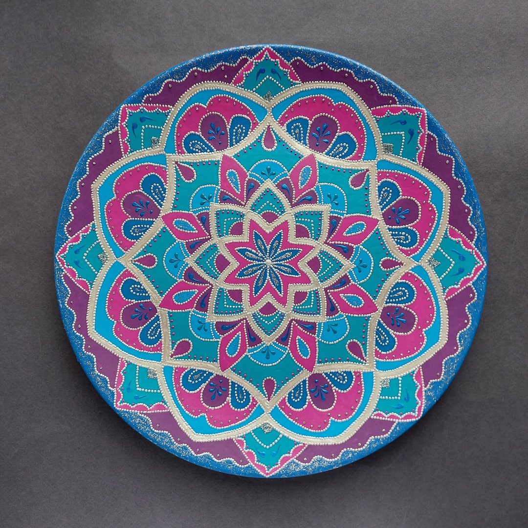 Handpainted decorative ceramic wall plate - 摆饰 - 陶 多色